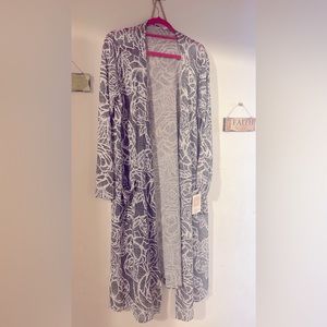 LulaRoe- Sarah -large